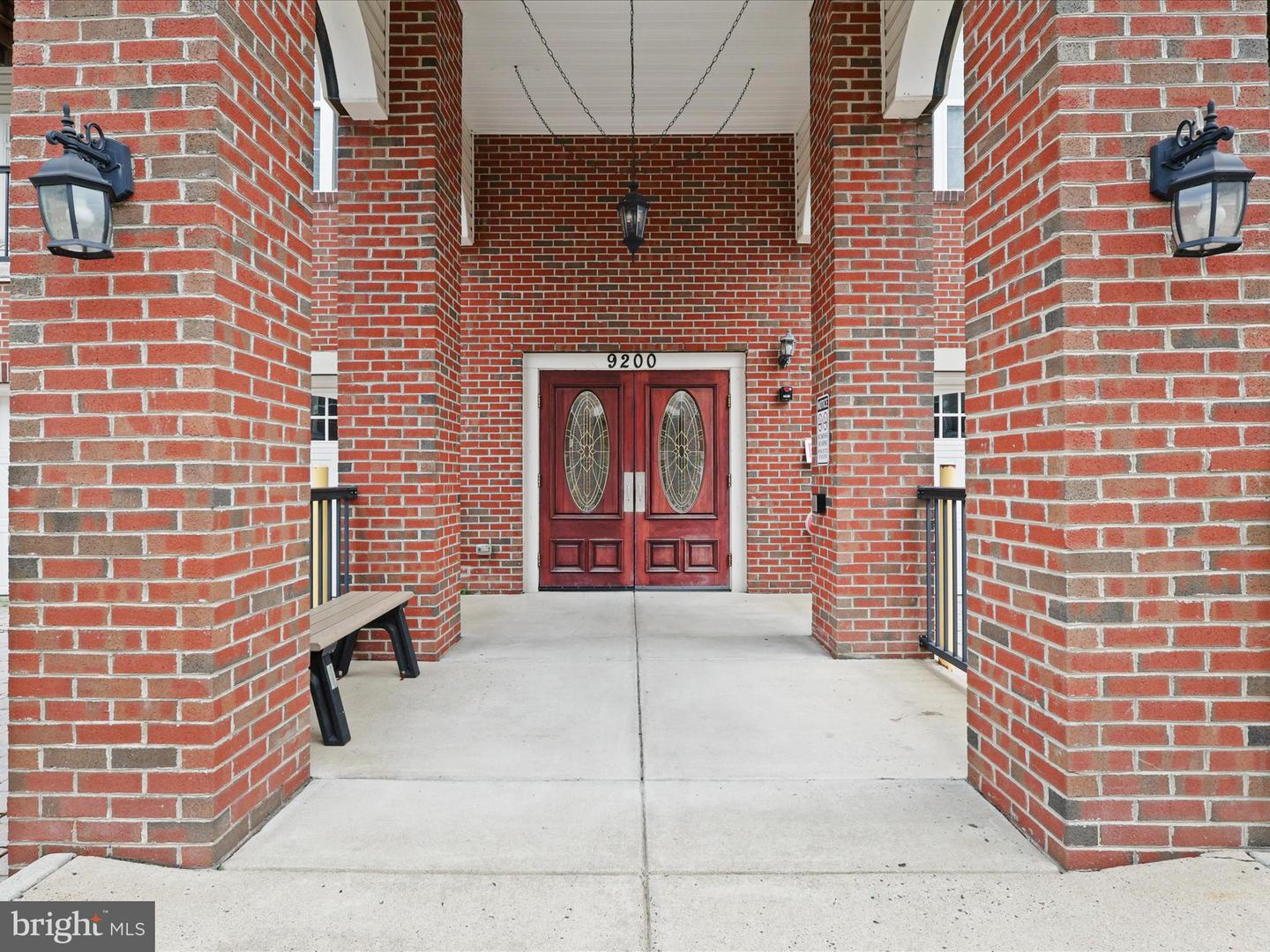 9200 CHARLESTON DR #302, MANASSAS, Virginia 20110, 3 Bedrooms Bedrooms, ,2 BathroomsBathrooms,Residential,For sale,9200 CHARLESTON DR #302,VAMN2009162 MLS # VAMN2009162