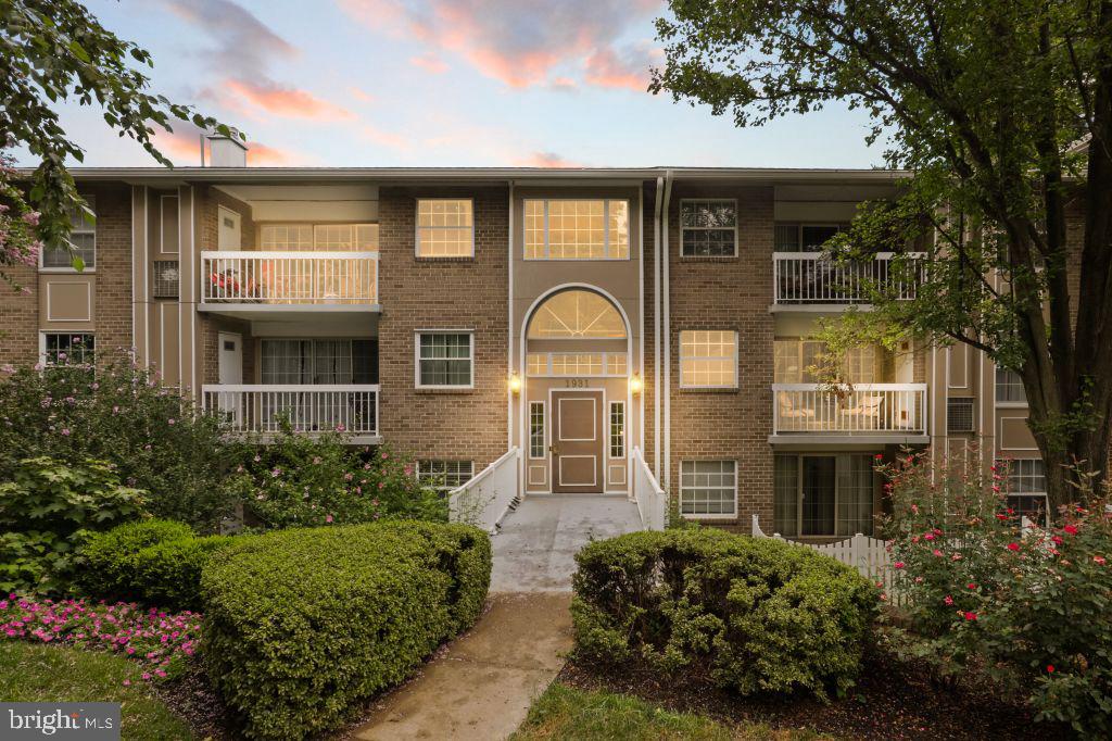 1931 WILSON LN #101, MCLEAN, Virginia 22102, 1 Bedroom Bedrooms, ,1 BathroomBathrooms,Residential,For sale,1931 WILSON LN #101,VAFX2259962 MLS # VAFX2259962