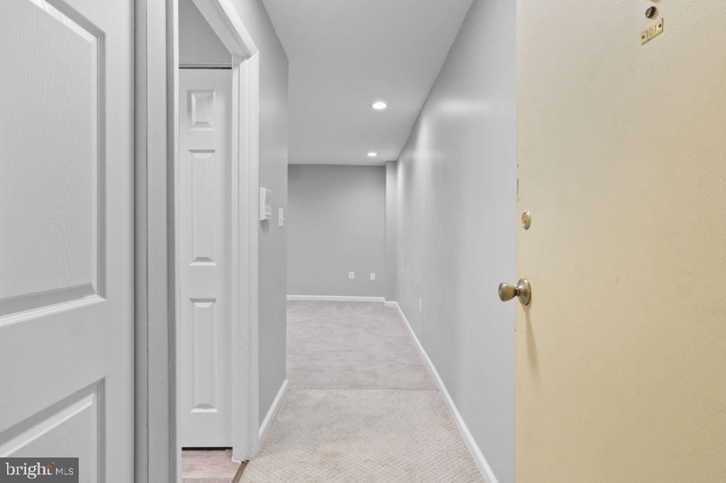 1931 WILSON LN #101, MCLEAN, Virginia 22102, 1 Bedroom Bedrooms, ,1 BathroomBathrooms,Residential,For sale,1931 WILSON LN #101,VAFX2259962 MLS # VAFX2259962