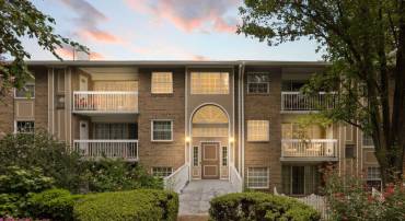 1931 WILSON LN #101, MCLEAN, Virginia 22102, 1 Bedroom Bedrooms, ,1 BathroomBathrooms,Residential,For sale,1931 WILSON LN #101,VAFX2259962 MLS # VAFX2259962