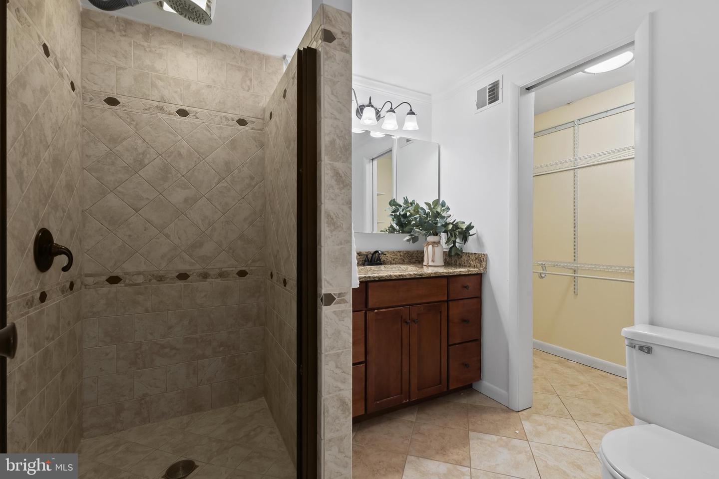 5308 ADMIRALTY CT, ALEXANDRIA, Virginia 22315, 3 Bedrooms Bedrooms, ,2 BathroomsBathrooms,Residential,For sale,5308 ADMIRALTY CT,VAFX2259986 MLS # VAFX2259986