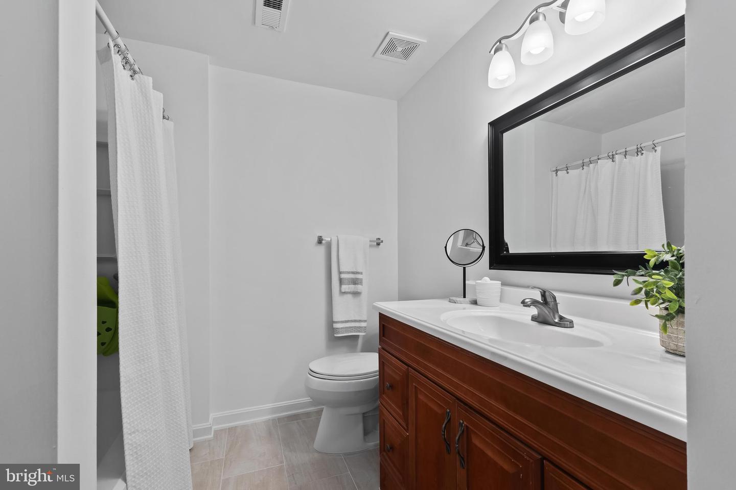 5308 ADMIRALTY CT, ALEXANDRIA, Virginia 22315, 3 Bedrooms Bedrooms, ,2 BathroomsBathrooms,Residential,For sale,5308 ADMIRALTY CT,VAFX2259986 MLS # VAFX2259986