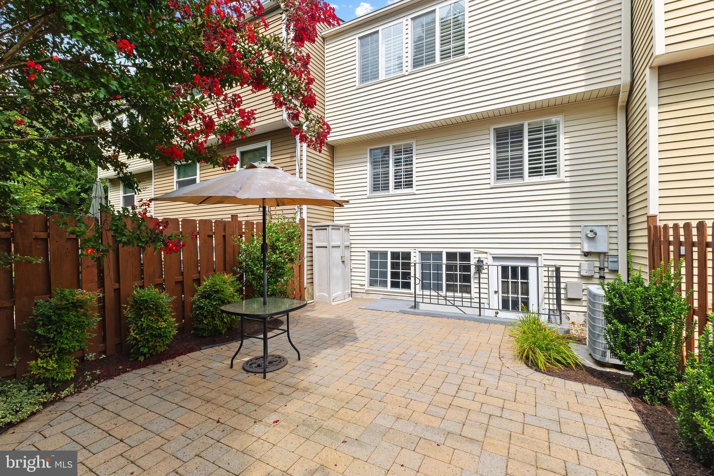 5308 ADMIRALTY CT, ALEXANDRIA, Virginia 22315, 3 Bedrooms Bedrooms, ,2 BathroomsBathrooms,Residential,For sale,5308 ADMIRALTY CT,VAFX2259986 MLS # VAFX2259986