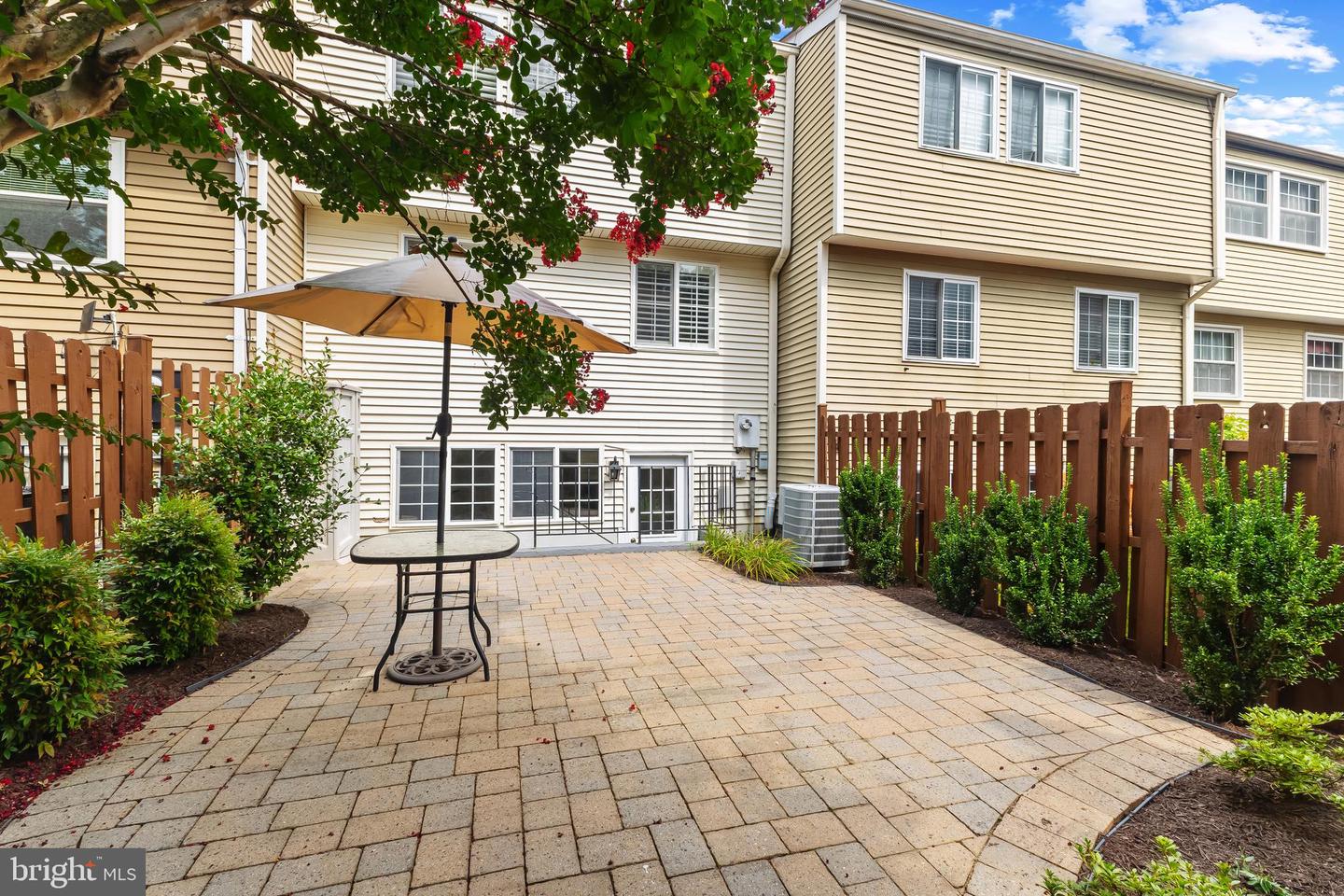 5308 ADMIRALTY CT, ALEXANDRIA, Virginia 22315, 3 Bedrooms Bedrooms, ,2 BathroomsBathrooms,Residential,For sale,5308 ADMIRALTY CT,VAFX2259986 MLS # VAFX2259986