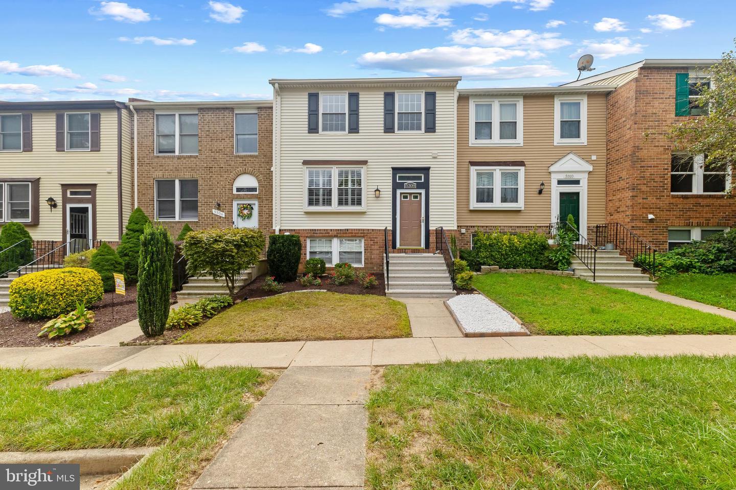 5308 ADMIRALTY CT, ALEXANDRIA, Virginia 22315, 3 Bedrooms Bedrooms, ,2 BathroomsBathrooms,Residential,For sale,5308 ADMIRALTY CT,VAFX2259986 MLS # VAFX2259986