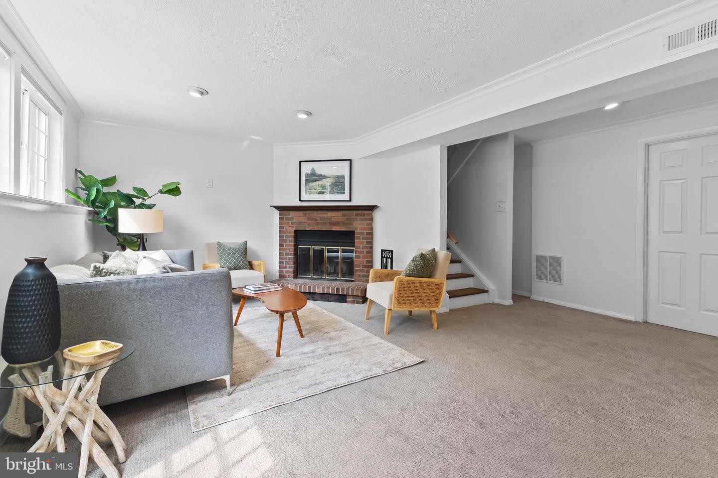 5308 ADMIRALTY CT, ALEXANDRIA, Virginia 22315, 3 Bedrooms Bedrooms, ,2 BathroomsBathrooms,Residential,For sale,5308 ADMIRALTY CT,VAFX2259986 MLS # VAFX2259986