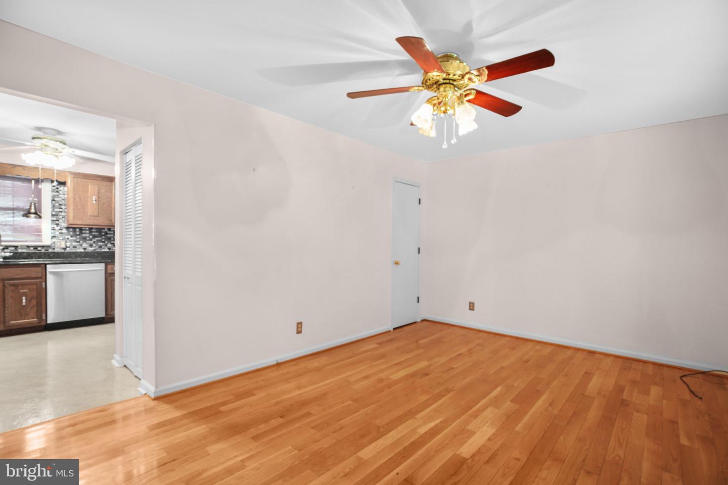123 CANDLESTICK DR, STAFFORD, Virginia 22554, 3 Bedrooms Bedrooms, ,1 BathroomBathrooms,Residential,For sale,123 CANDLESTICK DR,VAST2041630 MLS # VAST2041630