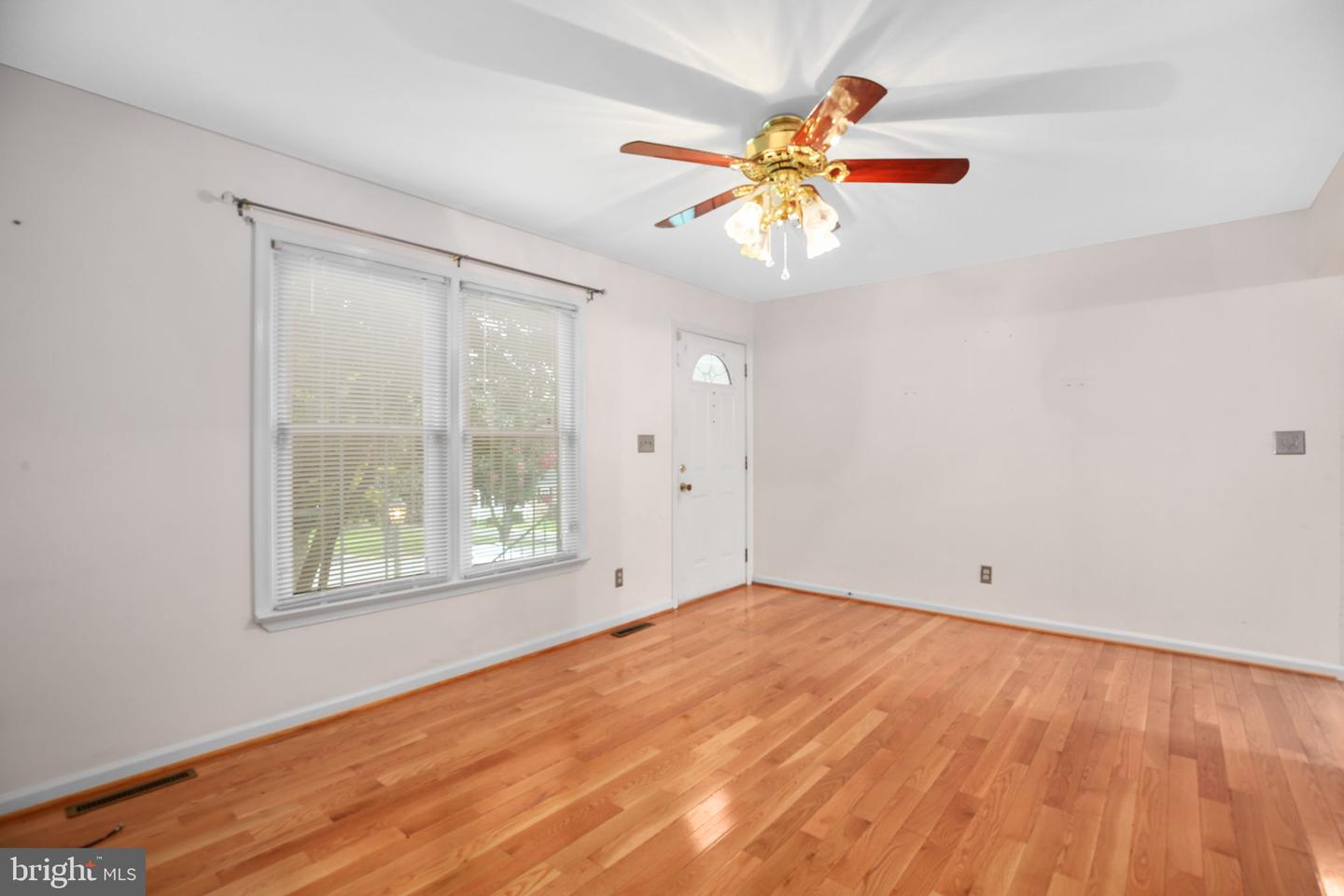 123 CANDLESTICK DR, STAFFORD, Virginia 22554, 3 Bedrooms Bedrooms, ,1 BathroomBathrooms,Residential,For sale,123 CANDLESTICK DR,VAST2041630 MLS # VAST2041630