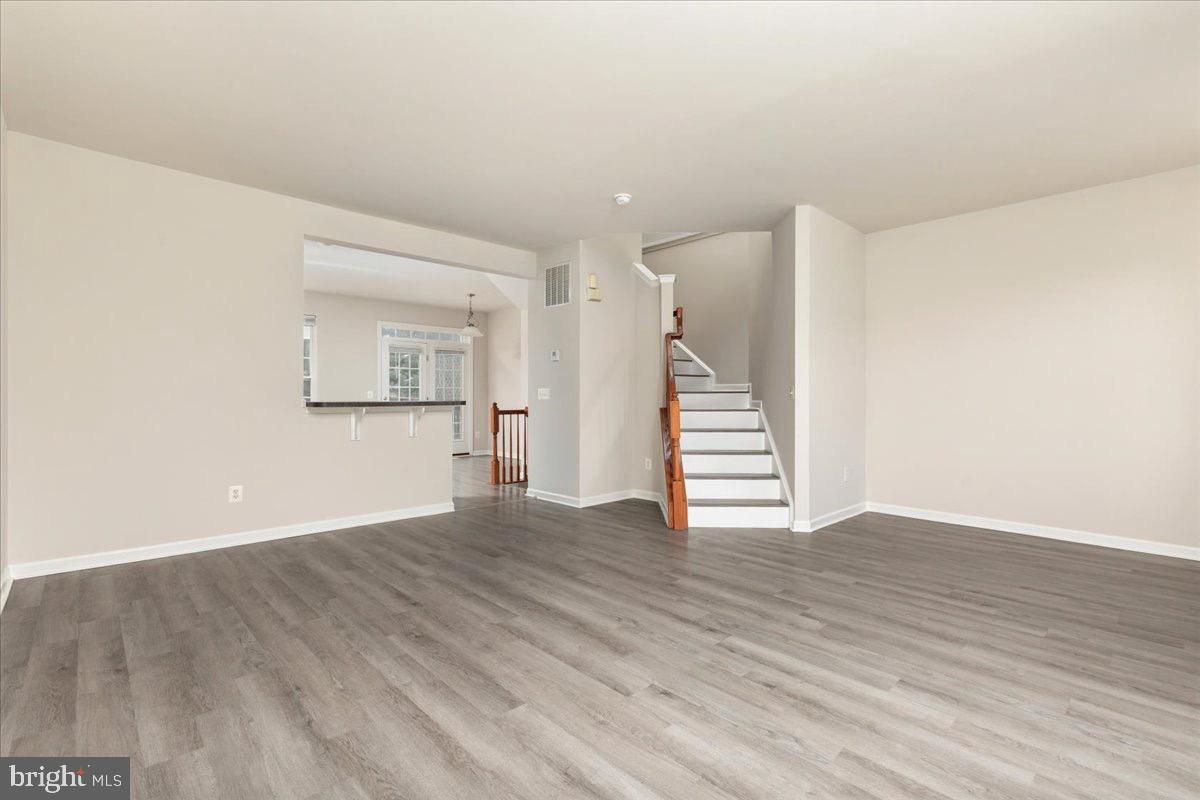 251 PATRIOTS PL, WOODSTOCK, Virginia 22664, 3 Bedrooms Bedrooms, 6 Rooms Rooms,2 BathroomsBathrooms,Residential,For sale,251 PATRIOTS PL,VASH2012196 MLS # VASH2012196