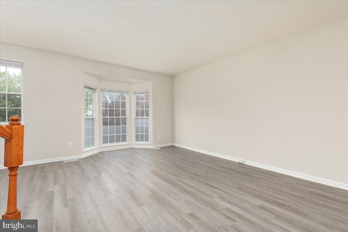 251 PATRIOTS PL, WOODSTOCK, Virginia 22664, 3 Bedrooms Bedrooms, 6 Rooms Rooms,2 BathroomsBathrooms,Residential,For sale,251 PATRIOTS PL,VASH2012196 MLS # VASH2012196