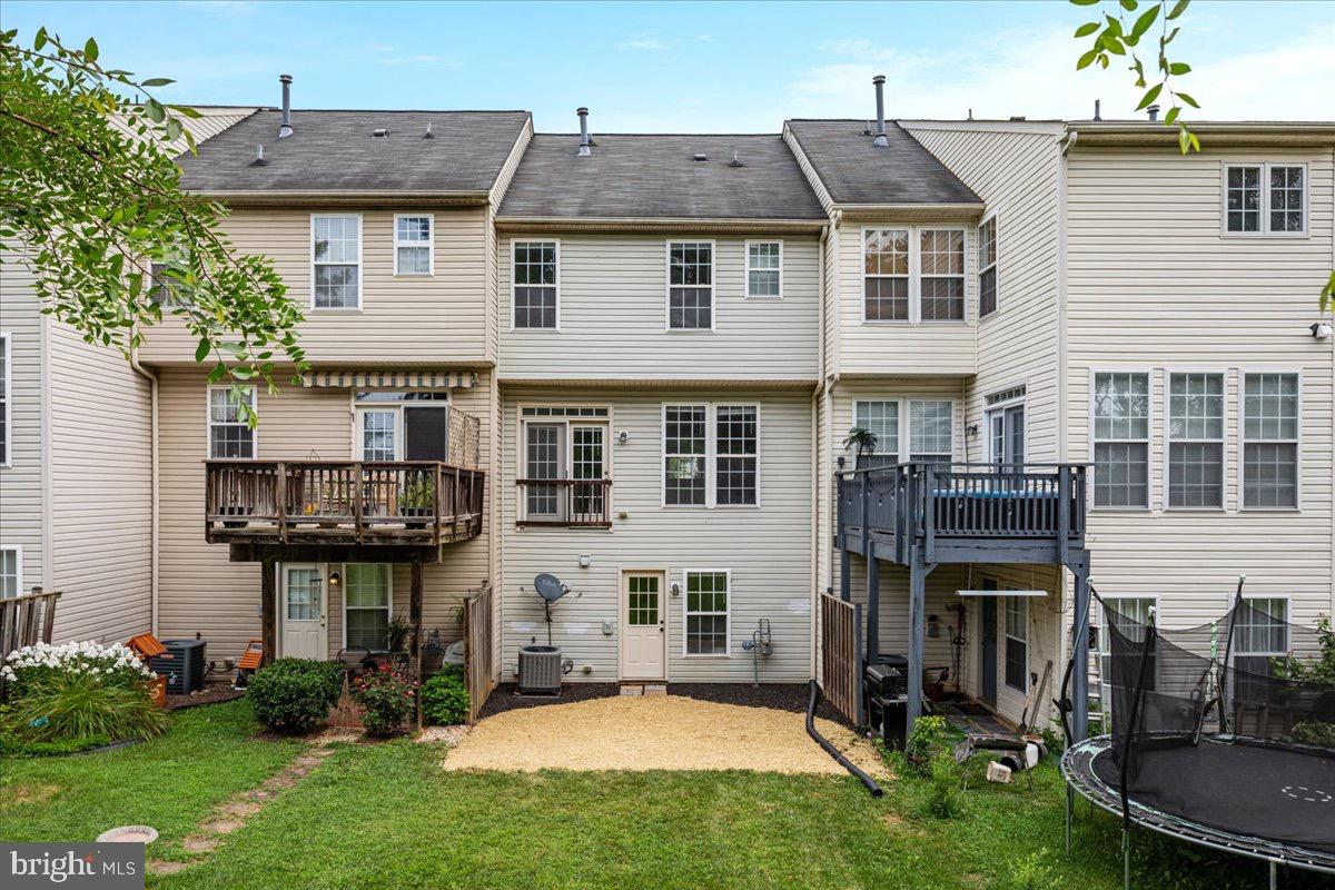 251 PATRIOTS PL, WOODSTOCK, Virginia 22664, 3 Bedrooms Bedrooms, 6 Rooms Rooms,2 BathroomsBathrooms,Residential,For sale,251 PATRIOTS PL,VASH2012196 MLS # VASH2012196
