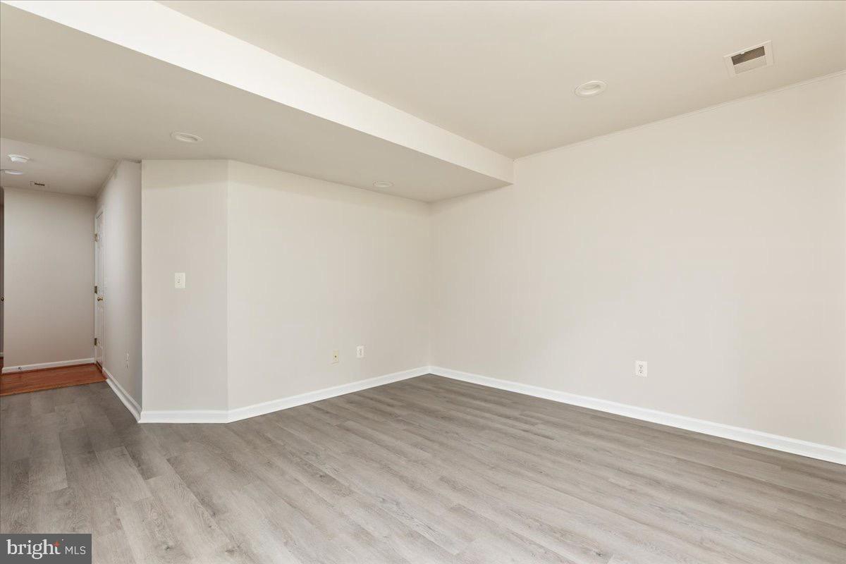 251 PATRIOTS PL, WOODSTOCK, Virginia 22664, 3 Bedrooms Bedrooms, 6 Rooms Rooms,2 BathroomsBathrooms,Residential,For sale,251 PATRIOTS PL,VASH2012196 MLS # VASH2012196