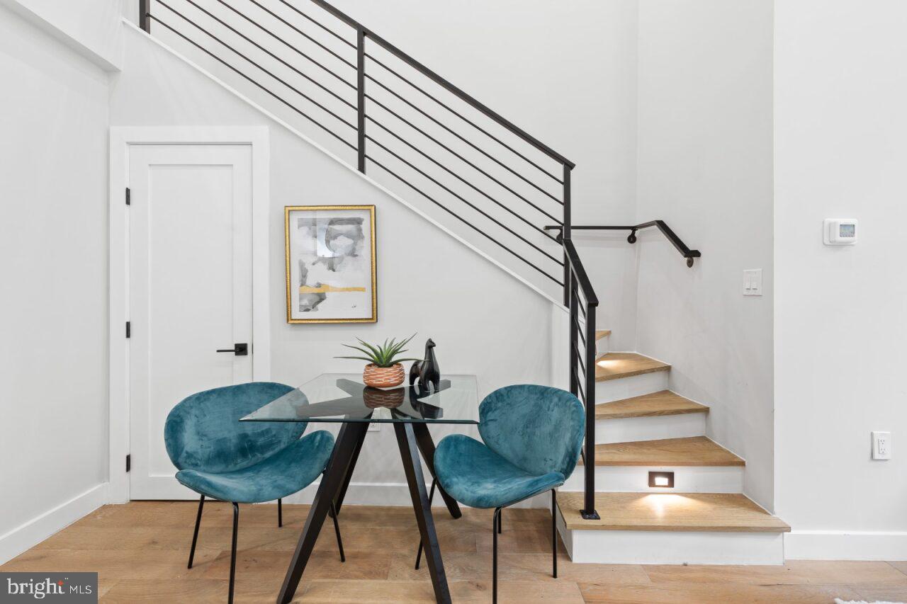 1208 M ST NW #11, WASHINGTON, District Of Columbia 20005, 2 Bedrooms Bedrooms, ,2 BathroomsBathrooms,Residential,For sale,1208 M ST NW #11,DCDC2214356 MLS # DCDC2214356