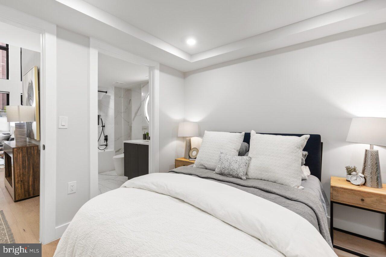 1208 M ST NW #11, WASHINGTON, District Of Columbia 20005, 2 Bedrooms Bedrooms, ,2 BathroomsBathrooms,Residential,For sale,1208 M ST NW #11,DCDC2214356 MLS # DCDC2214356