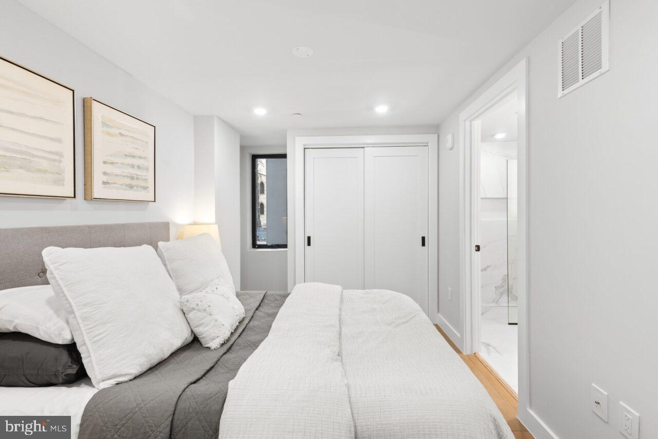 1208 M ST NW #11, WASHINGTON, District Of Columbia 20005, 2 Bedrooms Bedrooms, ,2 BathroomsBathrooms,Residential,For sale,1208 M ST NW #11,DCDC2214356 MLS # DCDC2214356