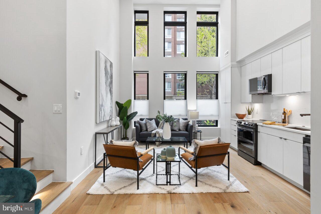 1208 M ST NW #11, WASHINGTON, District Of Columbia 20005, 2 Bedrooms Bedrooms, ,2 BathroomsBathrooms,Residential,For sale,1208 M ST NW #11,DCDC2214356 MLS # DCDC2214356