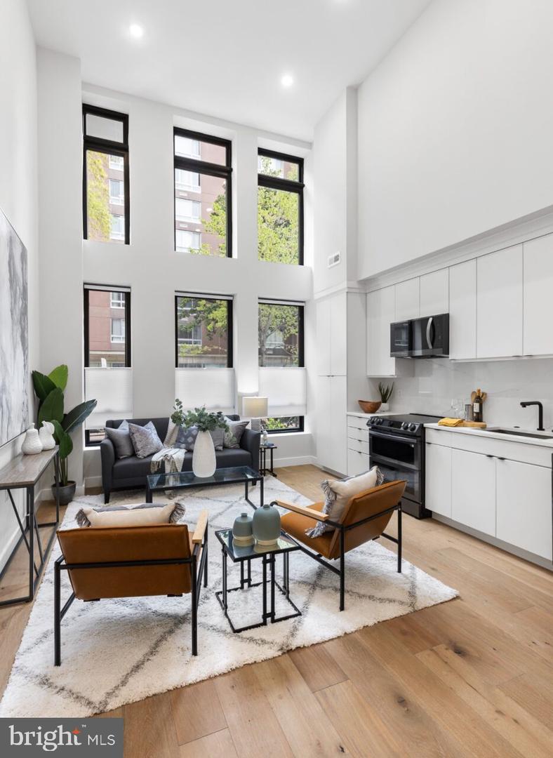 1208 M ST NW #11, WASHINGTON, District Of Columbia 20005, 2 Bedrooms Bedrooms, ,2 BathroomsBathrooms,Residential,For sale,1208 M ST NW #11,DCDC2214356 MLS # DCDC2214356