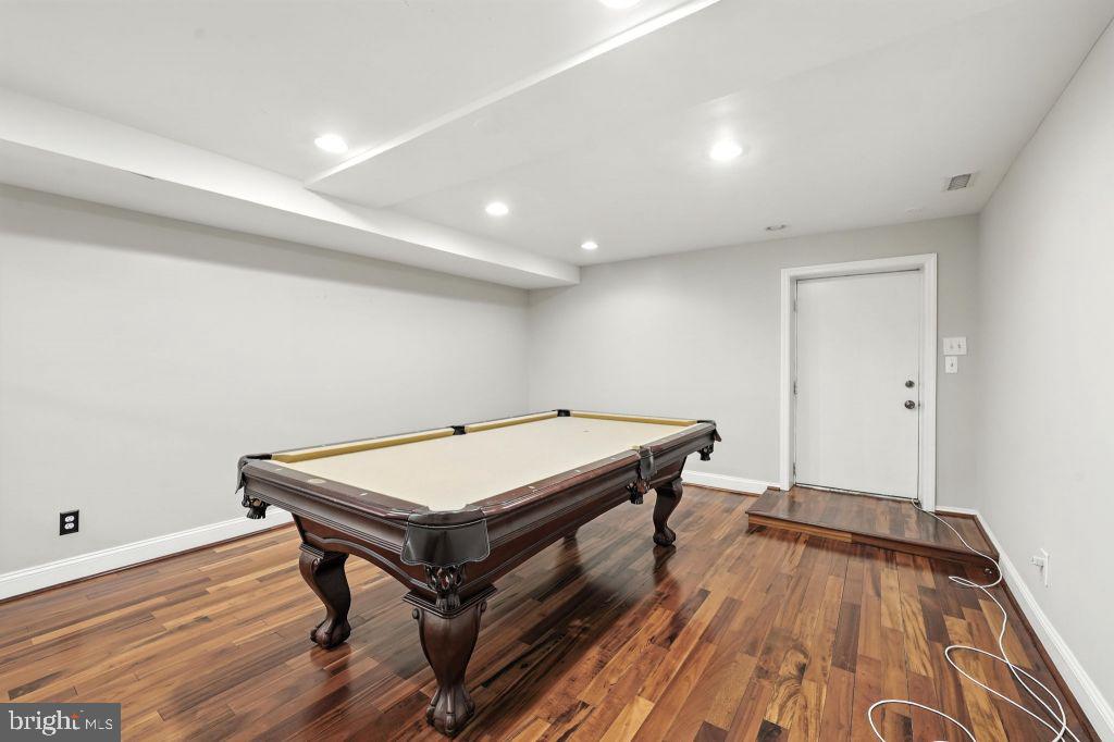 1536 WINDSTONE DR, VIENNA, Virginia 22182, 5 Bedrooms Bedrooms, ,5 BathroomsBathrooms,Residential,For sale,1536 WINDSTONE DR,VAFX2260172 MLS # VAFX2260172