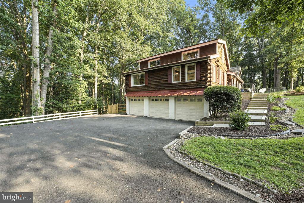 1536 WINDSTONE DR, VIENNA, Virginia 22182, 5 Bedrooms Bedrooms, ,5 BathroomsBathrooms,Residential,For sale,1536 WINDSTONE DR,VAFX2260172 MLS # VAFX2260172