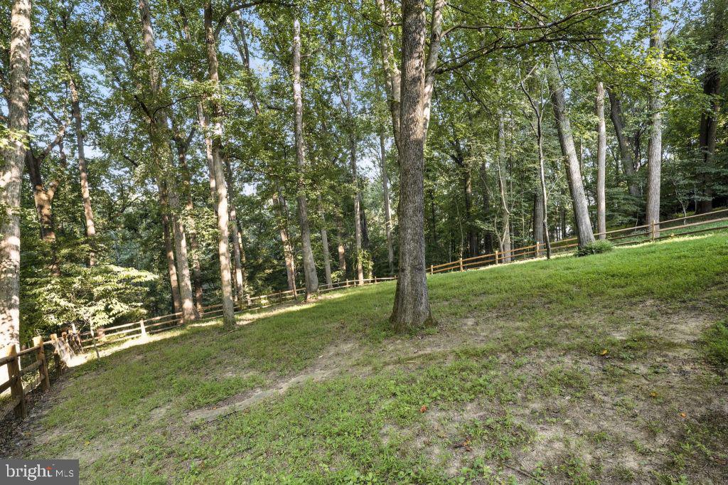 1536 WINDSTONE DR, VIENNA, Virginia 22182, 5 Bedrooms Bedrooms, ,5 BathroomsBathrooms,Residential,For sale,1536 WINDSTONE DR,VAFX2260172 MLS # VAFX2260172