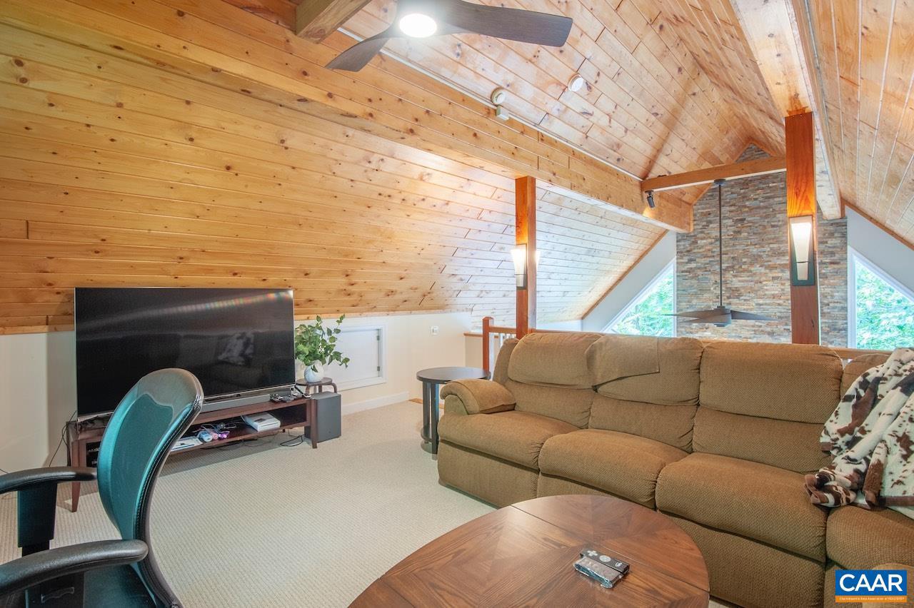 21 WEEPING ROCK LN, WINTERGREEN RESORT, Virginia 22967, 4 Bedrooms Bedrooms, ,4 BathroomsBathrooms,Residential,For sale,21 WEEPING ROCK LN,667634 MLS # 667634