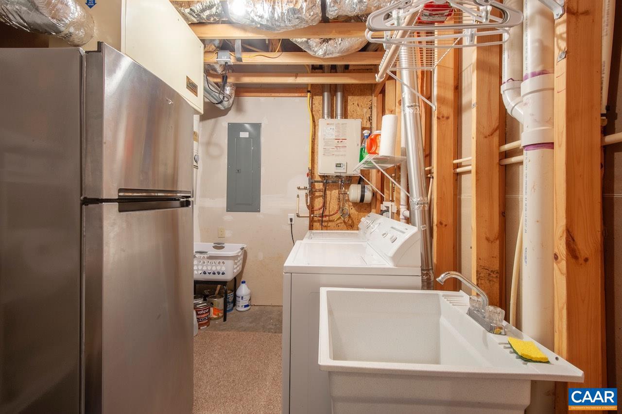 21 WEEPING ROCK LN, WINTERGREEN RESORT, Virginia 22967, 4 Bedrooms Bedrooms, ,4 BathroomsBathrooms,Residential,For sale,21 WEEPING ROCK LN,667634 MLS # 667634