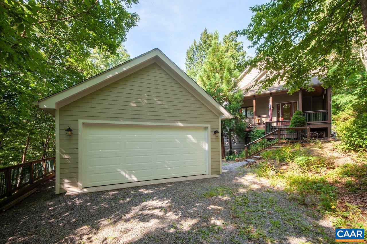 21 WEEPING ROCK LN, WINTERGREEN RESORT, Virginia 22967, 4 Bedrooms Bedrooms, ,4 BathroomsBathrooms,Residential,For sale,21 WEEPING ROCK LN,667634 MLS # 667634