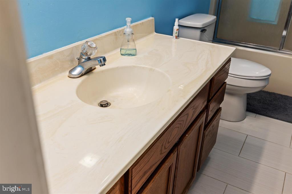 402 4TH ST, GROTTOES, Virginia 24441, 3 Bedrooms Bedrooms, ,2 BathroomsBathrooms,Residential,For sale,402 4TH ST,VARO2002486 MLS # VARO2002486