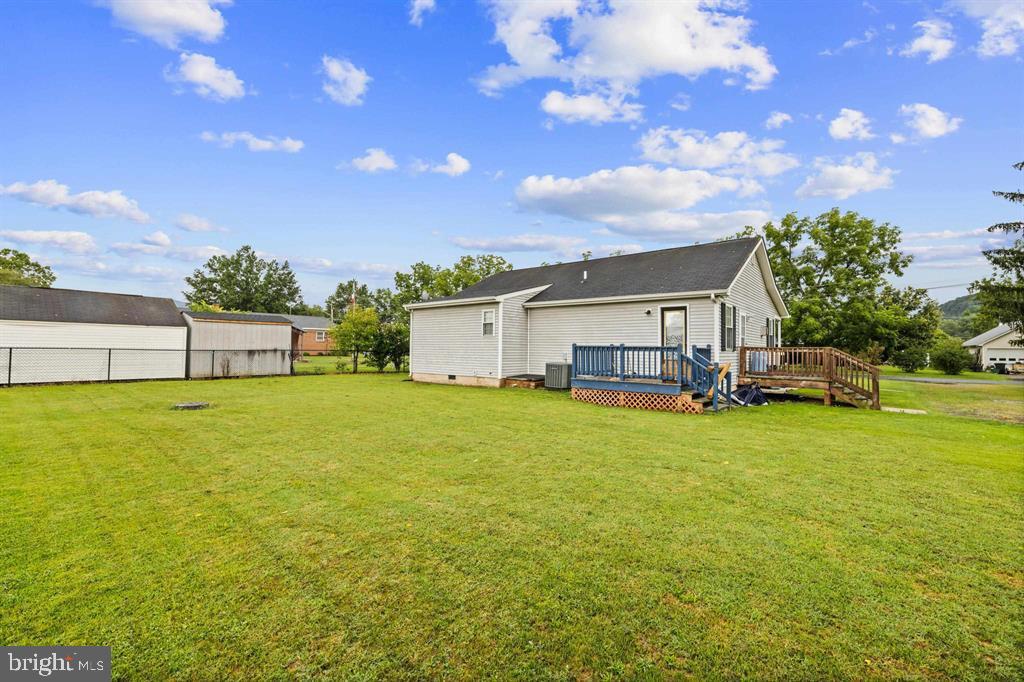 402 4TH ST, GROTTOES, Virginia 24441, 3 Bedrooms Bedrooms, ,2 BathroomsBathrooms,Residential,For sale,402 4TH ST,VARO2002486 MLS # VARO2002486