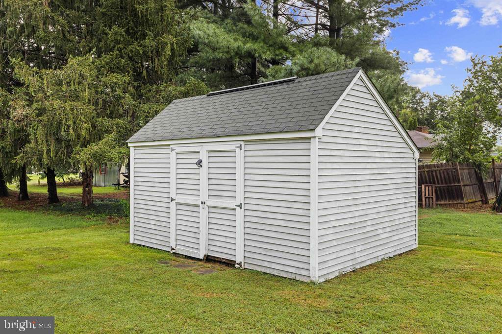 402 4TH ST, GROTTOES, Virginia 24441, 3 Bedrooms Bedrooms, ,2 BathroomsBathrooms,Residential,For sale,402 4TH ST,VARO2002486 MLS # VARO2002486