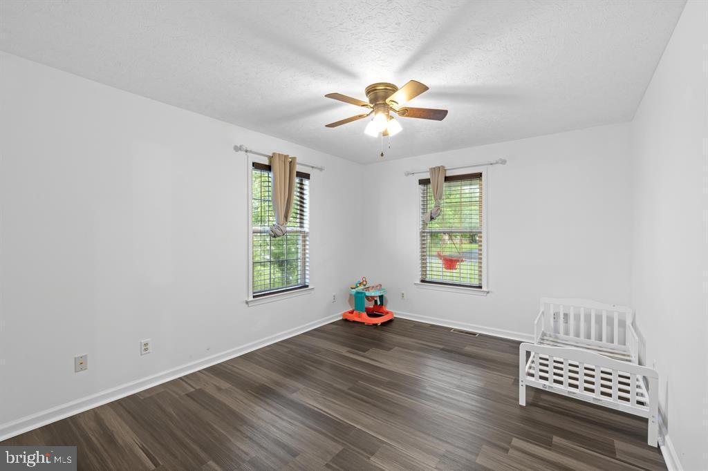 402 4TH ST, GROTTOES, Virginia 24441, 3 Bedrooms Bedrooms, ,2 BathroomsBathrooms,Residential,For sale,402 4TH ST,VARO2002486 MLS # VARO2002486