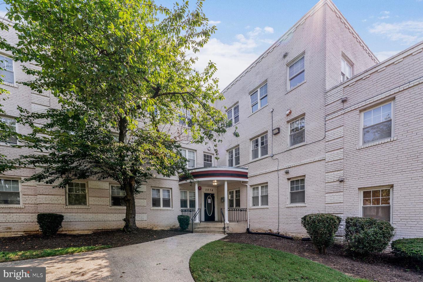 3876 9TH ST SE #301, WASHINGTON, District Of Columbia 20032, 2 Bedrooms Bedrooms, ,1 BathroomBathrooms,Residential,For sale,3876 9TH ST SE #301,DCDC2214408 MLS # DCDC2214408
