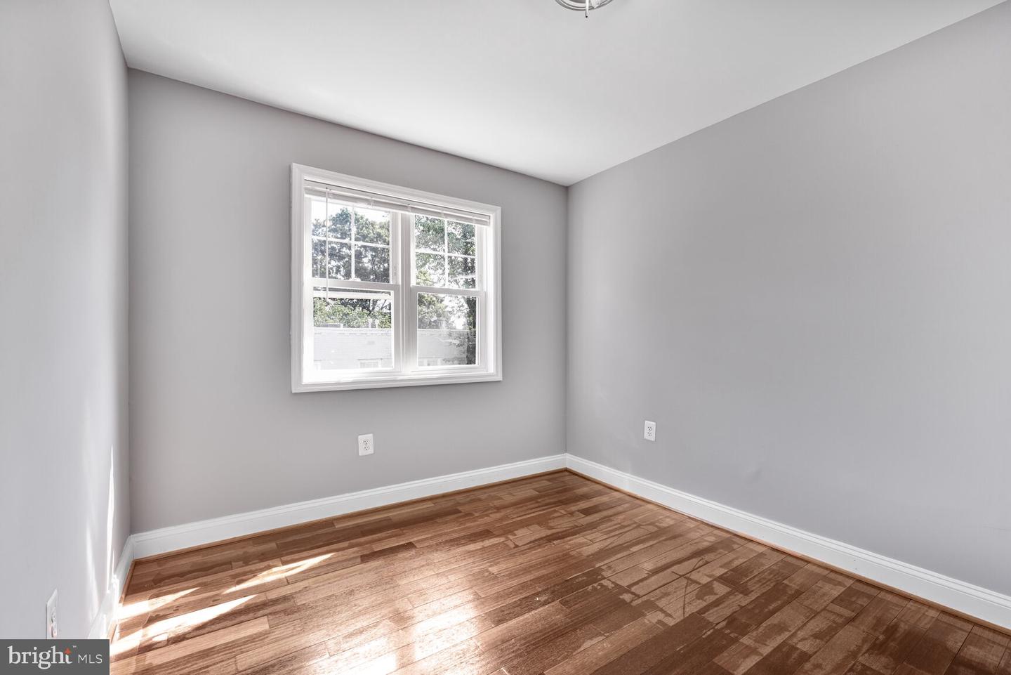 3876 9TH ST SE #301, WASHINGTON, District Of Columbia 20032, 2 Bedrooms Bedrooms, ,1 BathroomBathrooms,Residential,For sale,3876 9TH ST SE #301,DCDC2214408 MLS # DCDC2214408