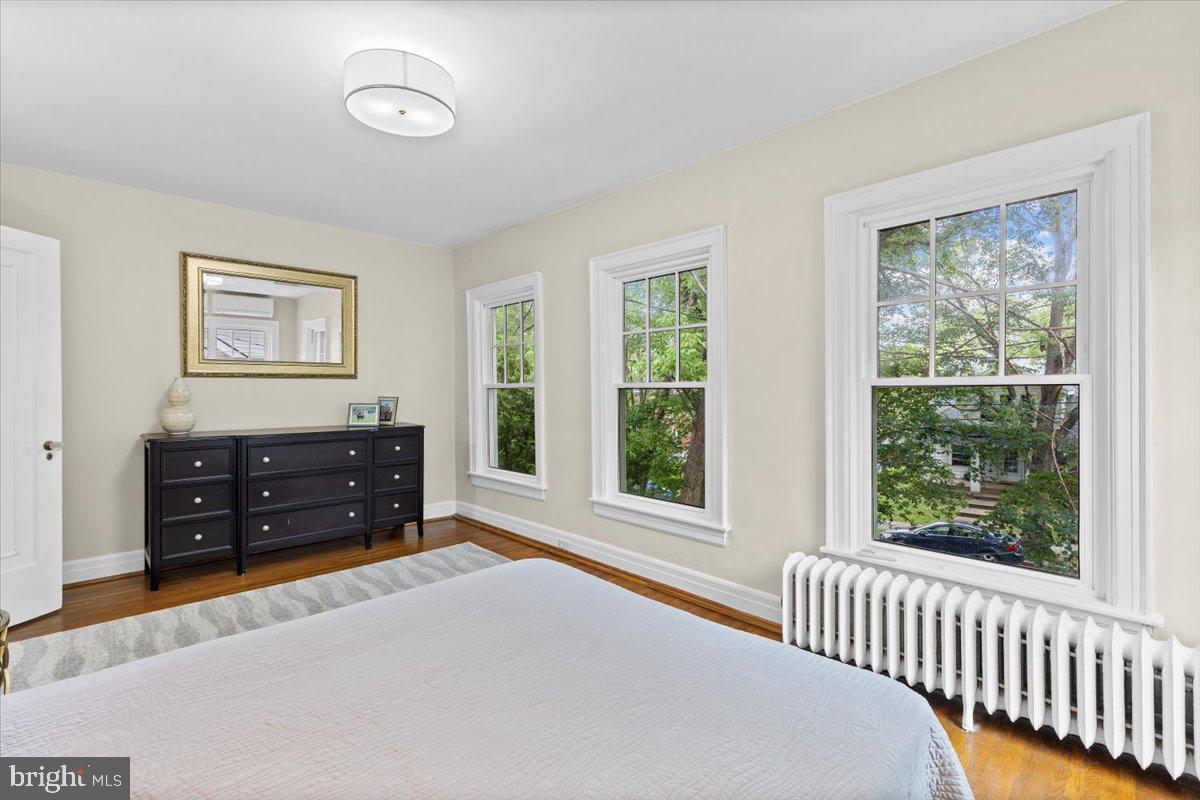 4332 CHESAPEAKE ST NW, WASHINGTON, District Of Columbia 20016, 3 Bedrooms Bedrooms, ,2 BathroomsBathrooms,Residential,For sale,4332 CHESAPEAKE ST NW,DCDC2214430 MLS # DCDC2214430