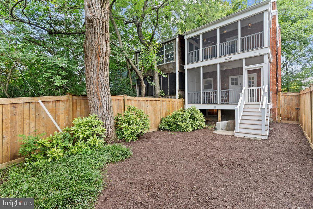4332 CHESAPEAKE ST NW, WASHINGTON, District Of Columbia 20016, 3 Bedrooms Bedrooms, ,2 BathroomsBathrooms,Residential,For sale,4332 CHESAPEAKE ST NW,DCDC2214430 MLS # DCDC2214430