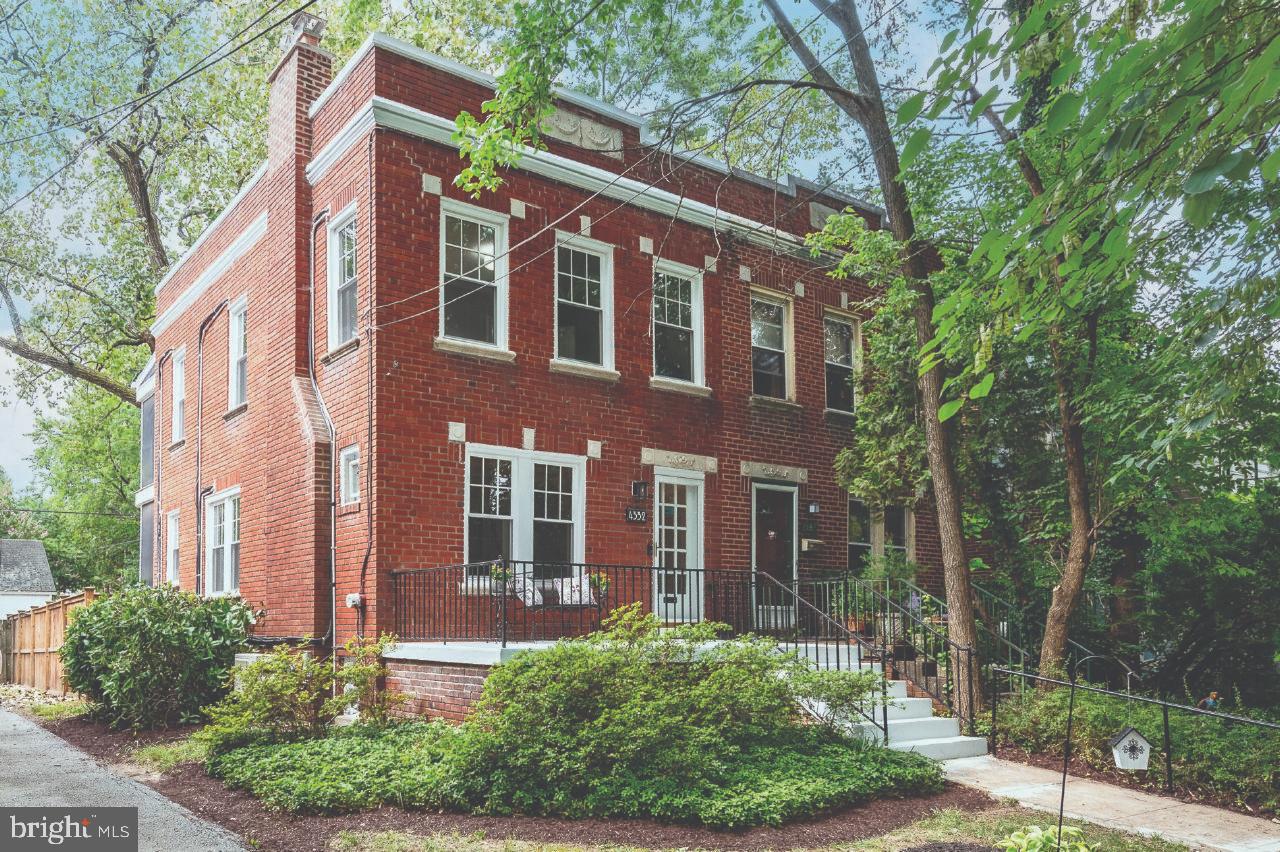 4332 CHESAPEAKE ST NW, WASHINGTON, District Of Columbia 20016, 3 Bedrooms Bedrooms, ,2 BathroomsBathrooms,Residential,For sale,4332 CHESAPEAKE ST NW,DCDC2214430 MLS # DCDC2214430