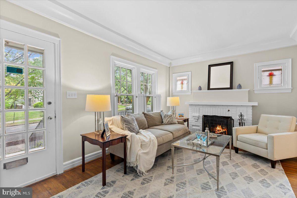 4332 CHESAPEAKE ST NW, WASHINGTON, District Of Columbia 20016, 3 Bedrooms Bedrooms, ,2 BathroomsBathrooms,Residential,For sale,4332 CHESAPEAKE ST NW,DCDC2214430 MLS # DCDC2214430