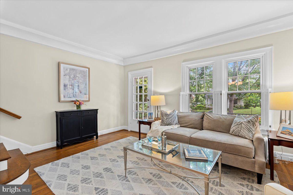 4332 CHESAPEAKE ST NW, WASHINGTON, District Of Columbia 20016, 3 Bedrooms Bedrooms, ,2 BathroomsBathrooms,Residential,For sale,4332 CHESAPEAKE ST NW,DCDC2214430 MLS # DCDC2214430
