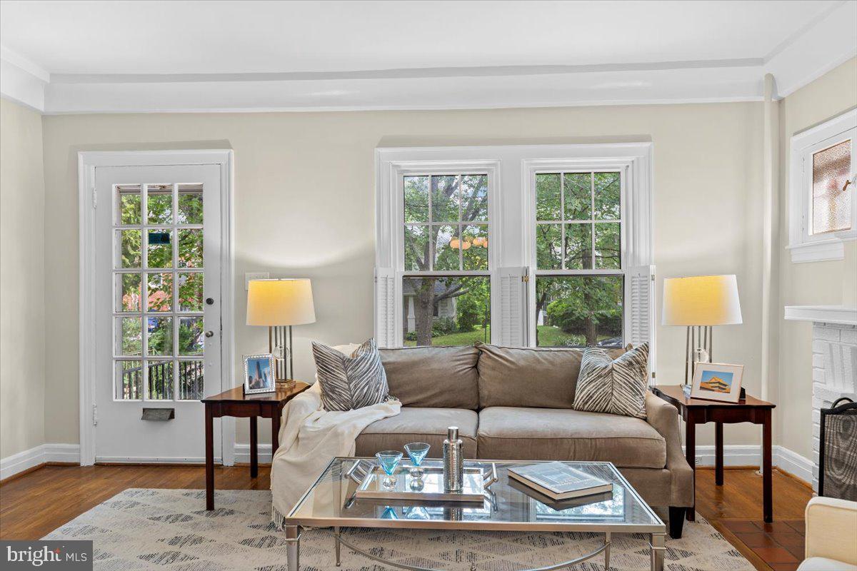 4332 CHESAPEAKE ST NW, WASHINGTON, District Of Columbia 20016, 3 Bedrooms Bedrooms, ,2 BathroomsBathrooms,Residential,For sale,4332 CHESAPEAKE ST NW,DCDC2214430 MLS # DCDC2214430