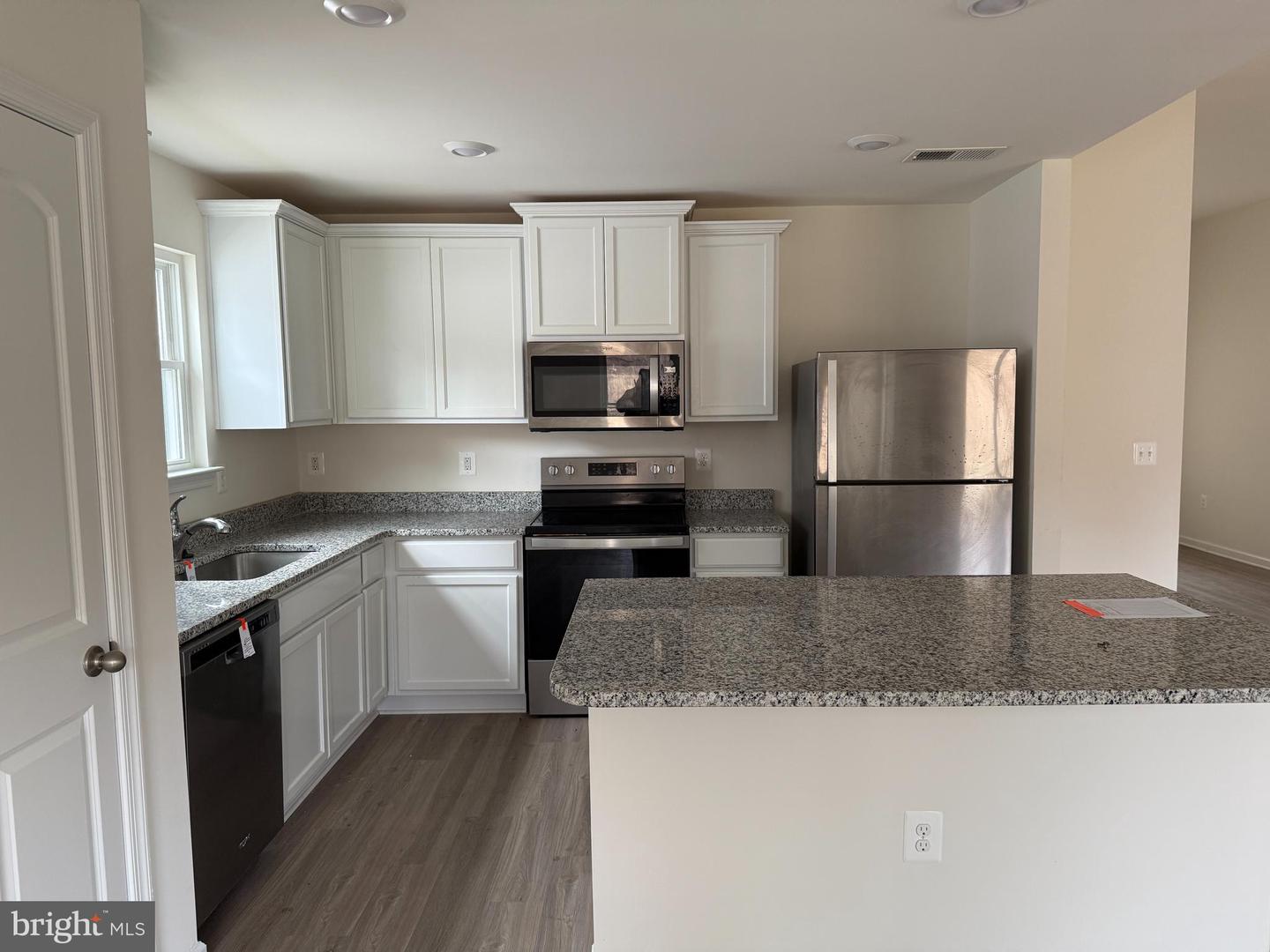 17025 BROOKWOOD DR, BOWLING GREEN, Virginia 22427, 3 Bedrooms Bedrooms, 9 Rooms Rooms,2 BathroomsBathrooms,Residential,For sale,17025 BROOKWOOD DR,VACV2007294 MLS # VACV2007294