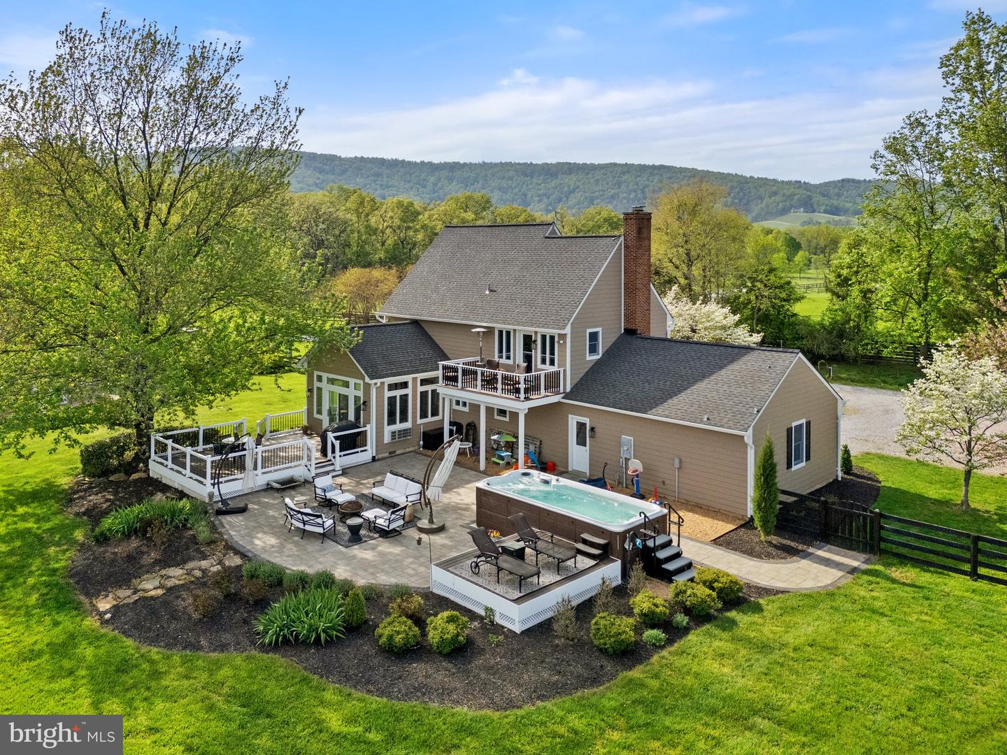 19798 FOGGY BOTTOM RD, BLUEMONT, Virginia 20135, 3 Bedrooms Bedrooms, ,2 BathroomsBathrooms,Residential,For sale,19798 FOGGY BOTTOM RD,VALO2087556 MLS # VALO2087556