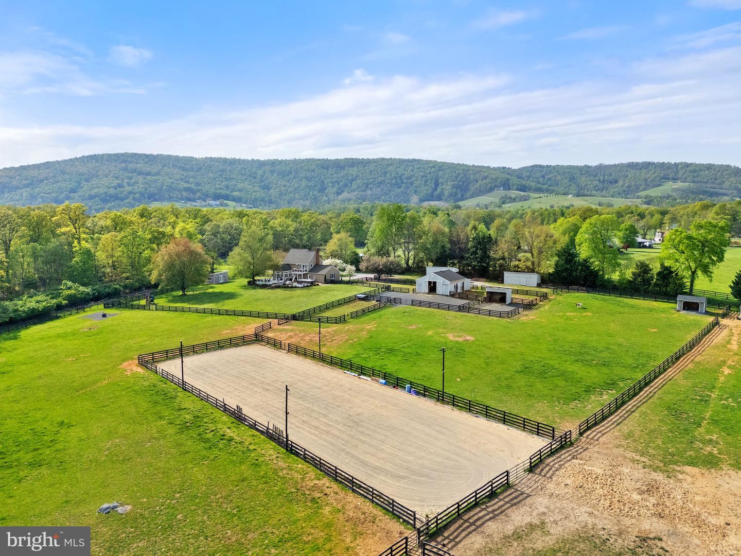 19798 FOGGY BOTTOM RD, BLUEMONT, Virginia 20135, 3 Bedrooms Bedrooms, ,2 BathroomsBathrooms,Residential,For sale,19798 FOGGY BOTTOM RD,VALO2087556 MLS # VALO2087556