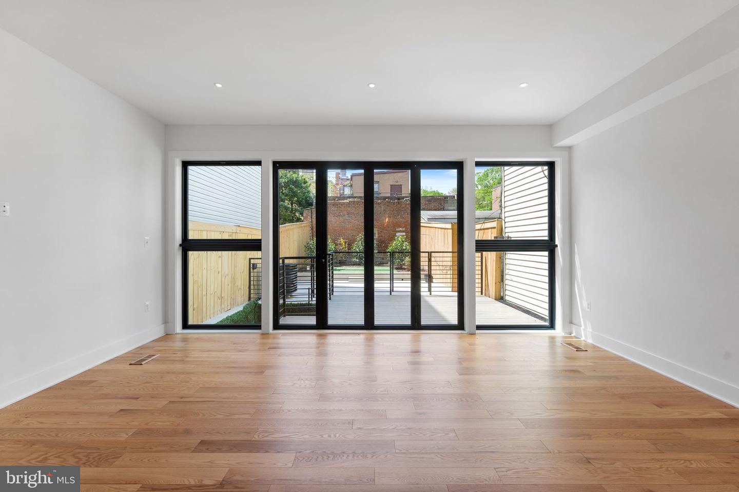 1414 5TH ST NW #A, WASHINGTON, District Of Columbia 20001, 3 Bedrooms Bedrooms, ,3 BathroomsBathrooms,Residential,For sale,1414 5TH ST NW #A,DCDC2186826 MLS # DCDC2186826