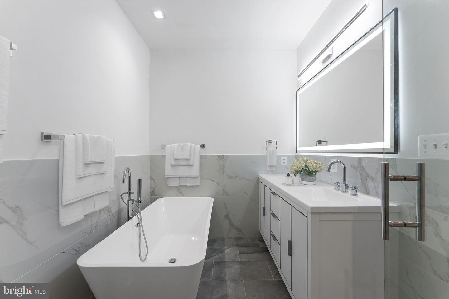 1414 5TH ST NW #A, WASHINGTON, District Of Columbia 20001, 3 Bedrooms Bedrooms, ,3 BathroomsBathrooms,Residential,For sale,1414 5TH ST NW #A,DCDC2186826 MLS # DCDC2186826