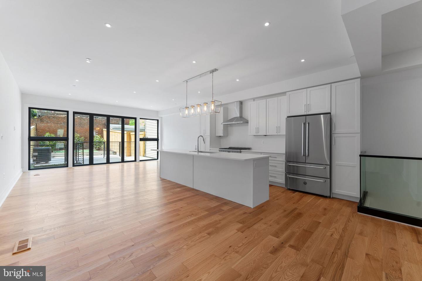 1414 5TH ST NW #A, WASHINGTON, District Of Columbia 20001, 3 Bedrooms Bedrooms, ,3 BathroomsBathrooms,Residential,For sale,1414 5TH ST NW #A,DCDC2186826 MLS # DCDC2186826
