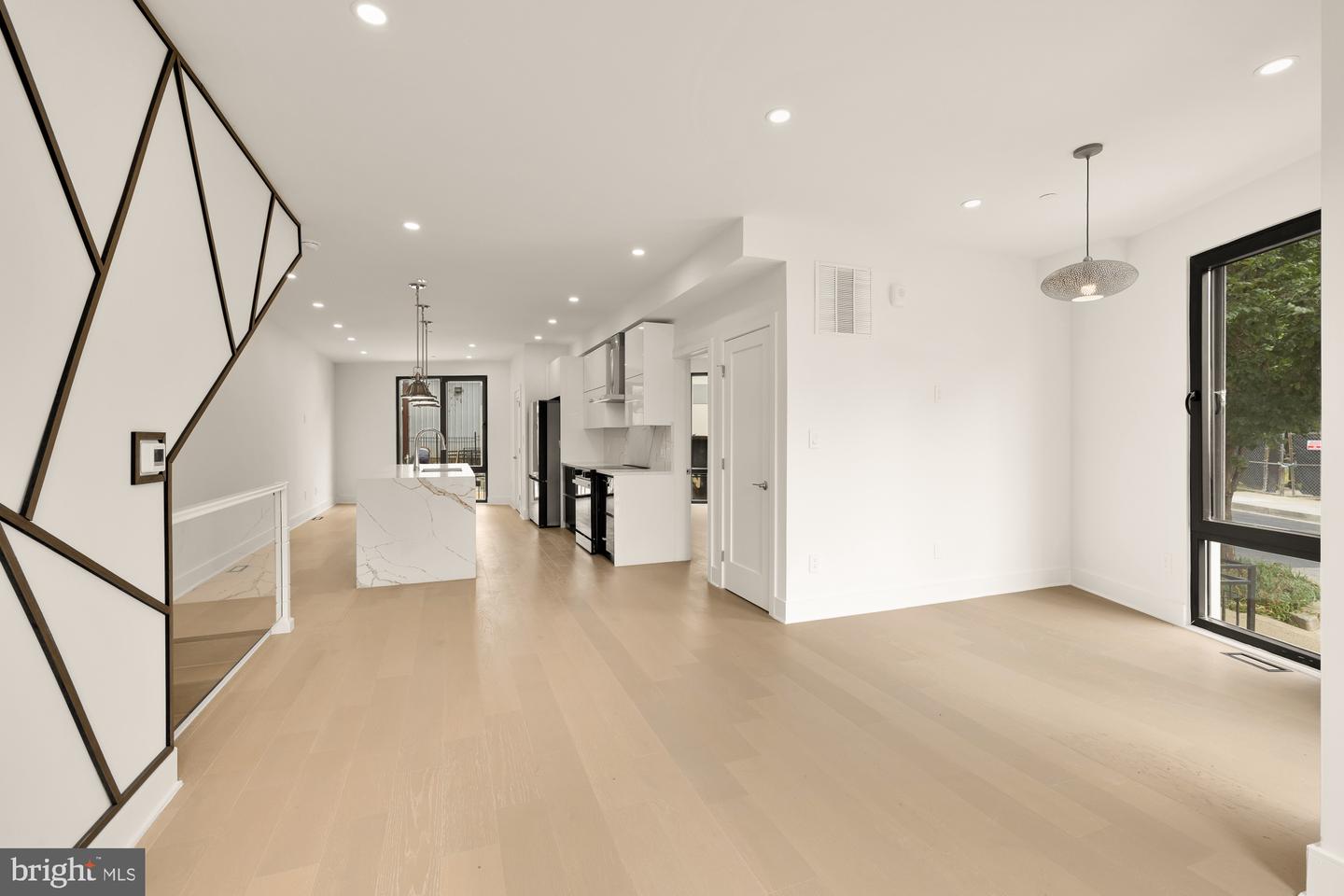 1850 CAPITOL AVE NE #1, WASHINGTON, District Of Columbia 20002, 4 Bedrooms Bedrooms, ,4 BathroomsBathrooms,Residential,For sale,1850 CAPITOL AVE NE #1,DCDC2188892 MLS # DCDC2188892
