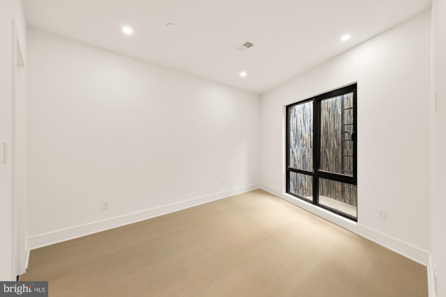 1850 CAPITOL AVE NE #1, WASHINGTON, District Of Columbia 20002, 4 Bedrooms Bedrooms, ,4 BathroomsBathrooms,Residential,For sale,1850 CAPITOL AVE NE #1,DCDC2188892 MLS # DCDC2188892