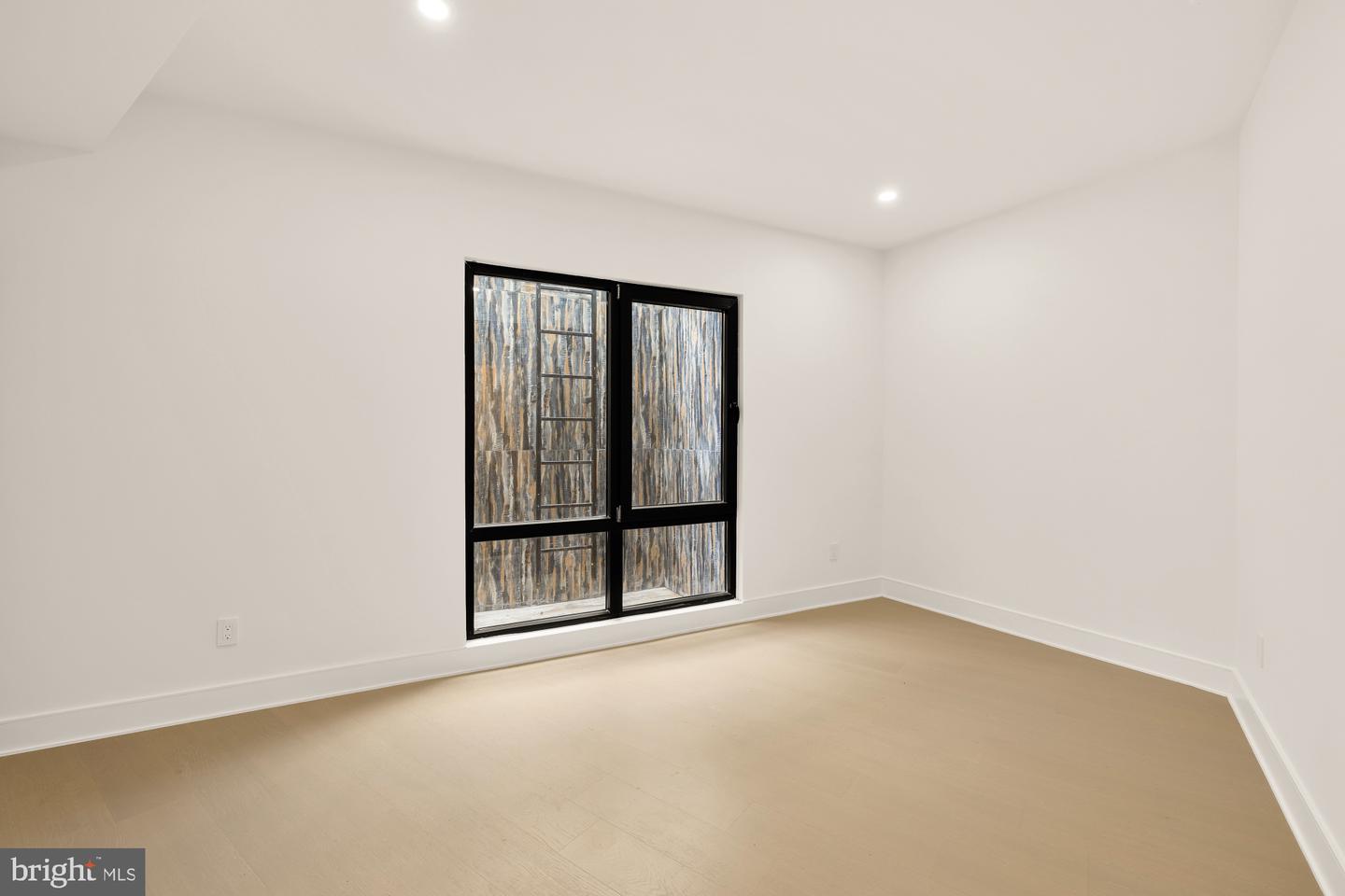 1850 CAPITOL AVE NE #1, WASHINGTON, District Of Columbia 20002, 4 Bedrooms Bedrooms, ,4 BathroomsBathrooms,Residential,For sale,1850 CAPITOL AVE NE #1,DCDC2188892 MLS # DCDC2188892