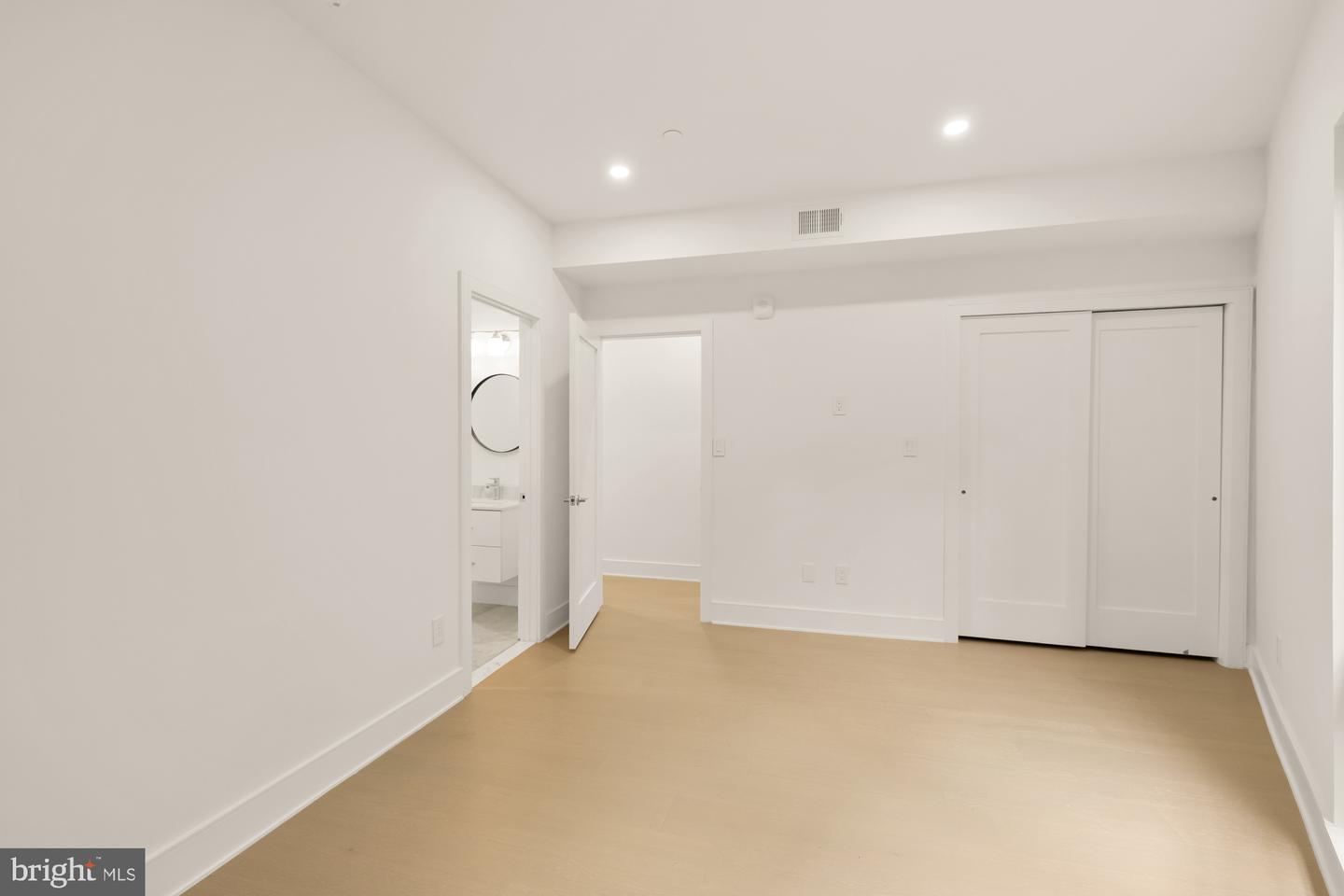 1850 CAPITOL AVE NE #1, WASHINGTON, District Of Columbia 20002, 4 Bedrooms Bedrooms, ,4 BathroomsBathrooms,Residential,For sale,1850 CAPITOL AVE NE #1,DCDC2188892 MLS # DCDC2188892