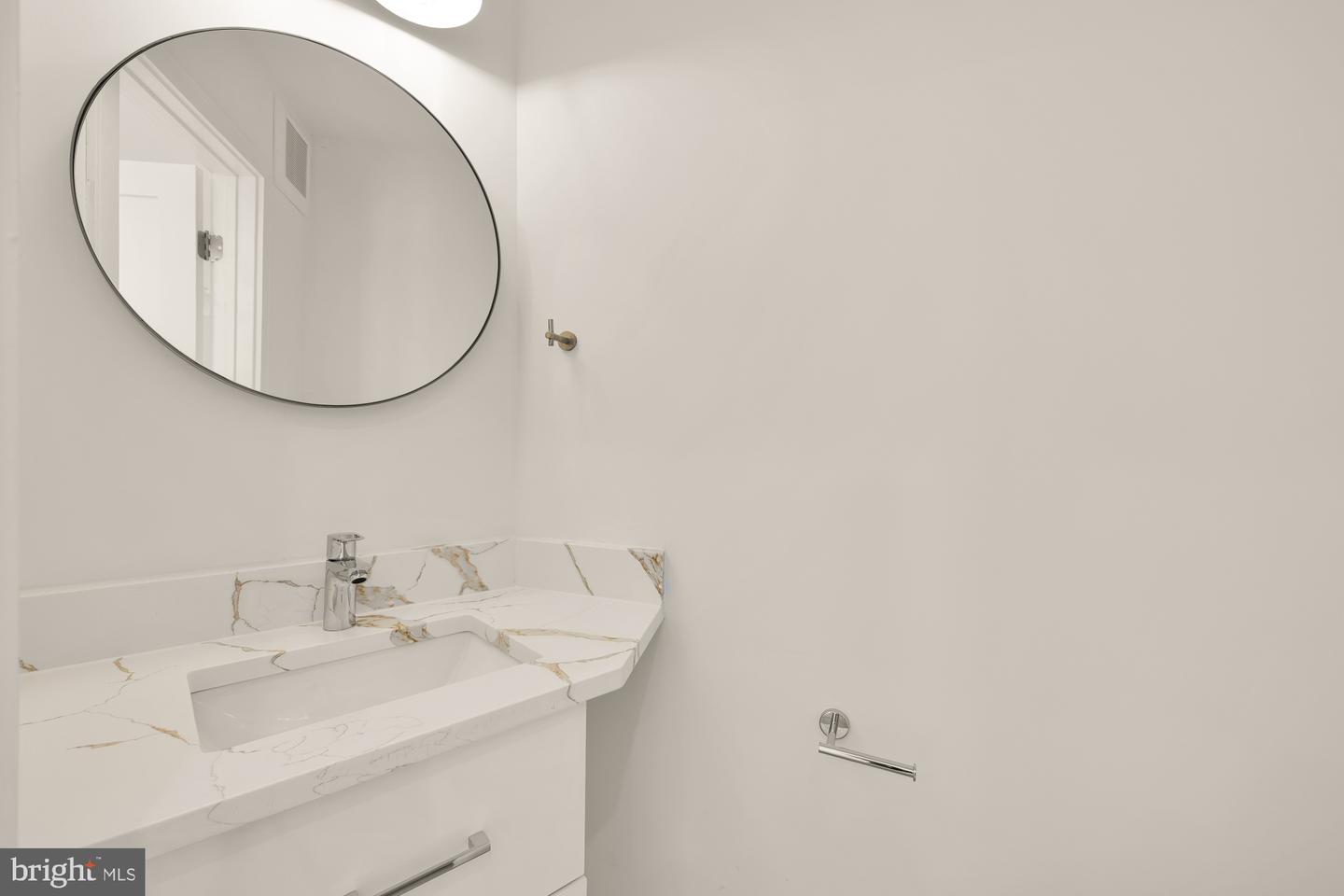 1850 CAPITOL AVE NE #1, WASHINGTON, District Of Columbia 20002, 4 Bedrooms Bedrooms, ,4 BathroomsBathrooms,Residential,For sale,1850 CAPITOL AVE NE #1,DCDC2188892 MLS # DCDC2188892